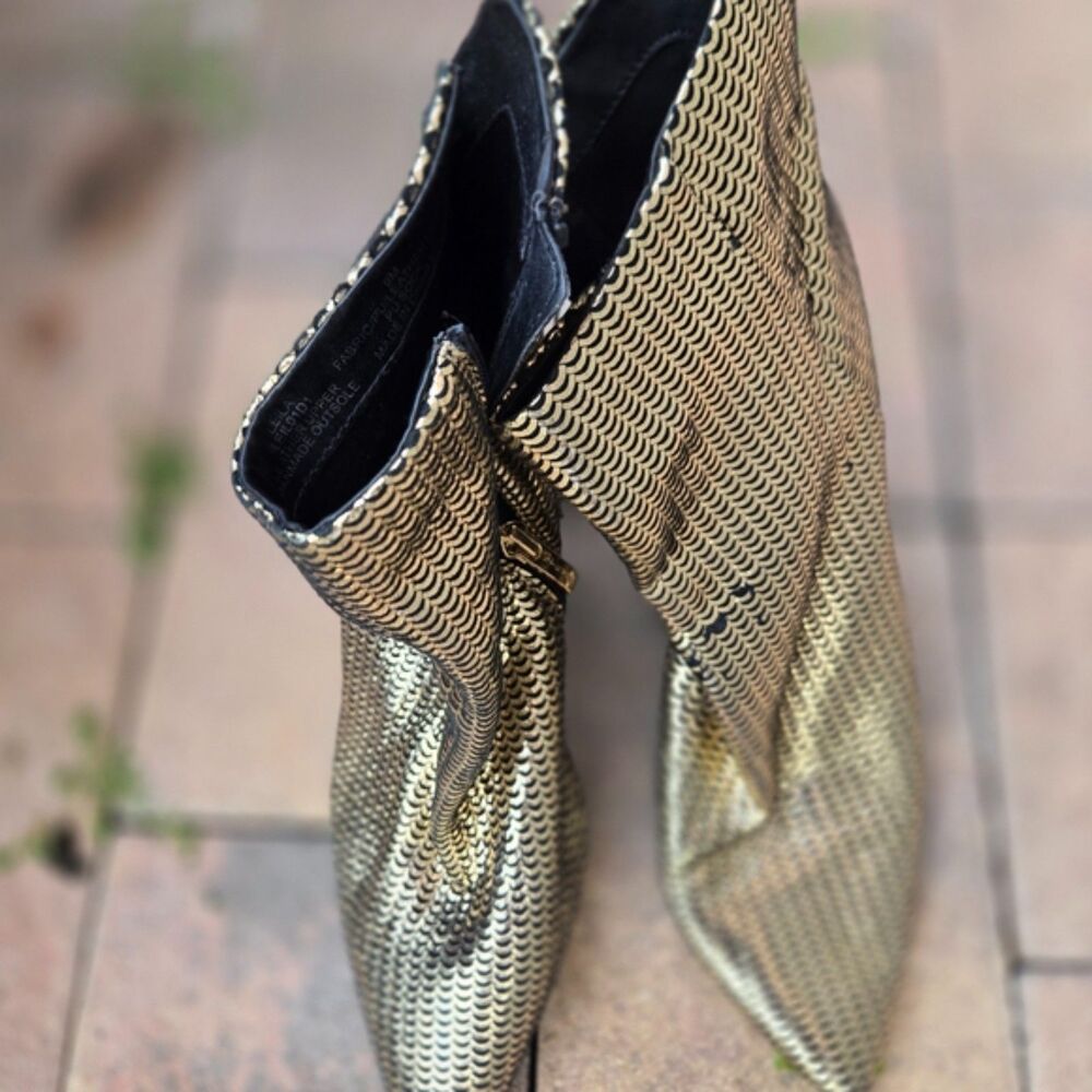 Steve Madden Metallic Scale Ankle Boots | Women’s 9 | Pointed Toe Stiletto Heel - Picture 4 of 10
